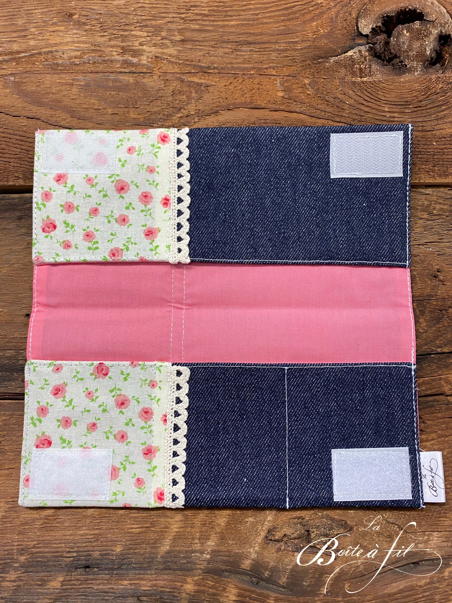 Protège carnet de santé - rose fleuris