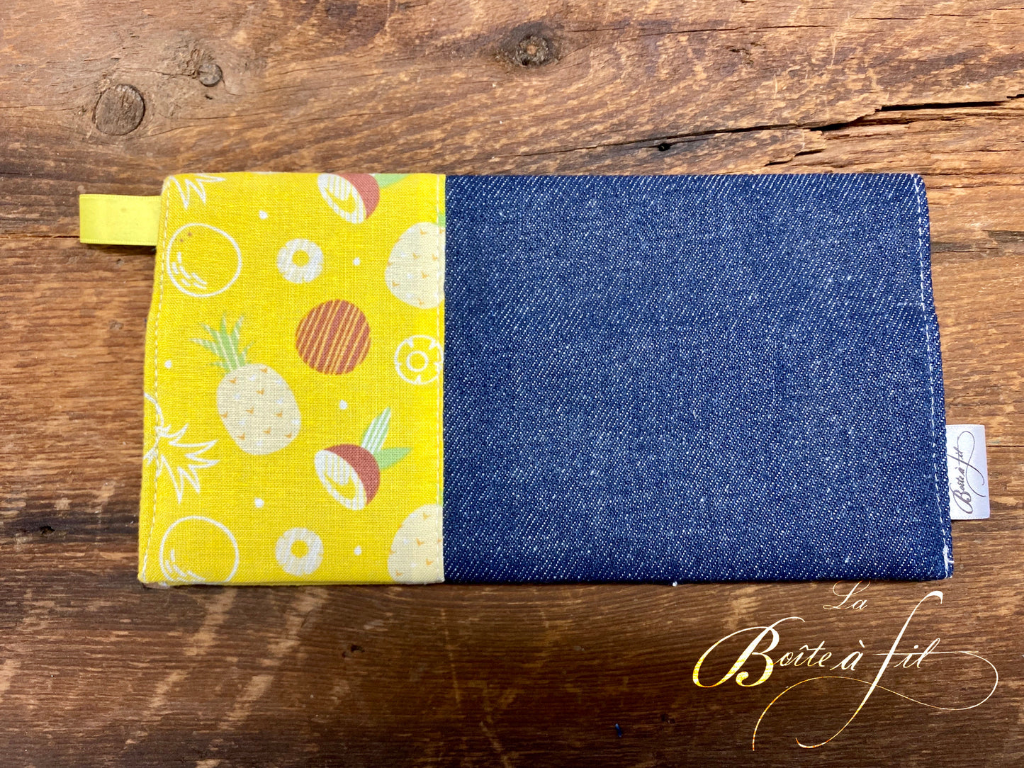 Protège carnet de santé - Ananas